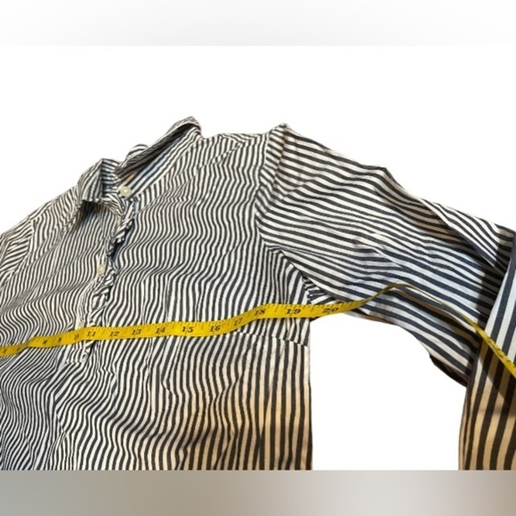 Banana Republic long sleeve navy striped button down with ruffles size medium - Picture 3 of 5